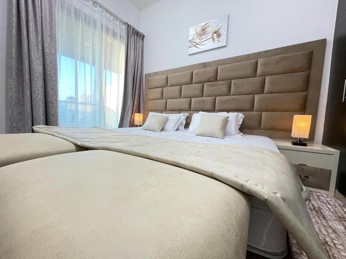 Private Gorgeous Room With Marina View With Shared Kitchen In Shared Apartment Dubai Exterior photo