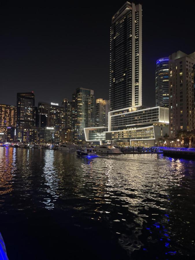 Private Gorgeous Room With Marina View With Shared Kitchen In Shared Apartment Dubai Exterior photo